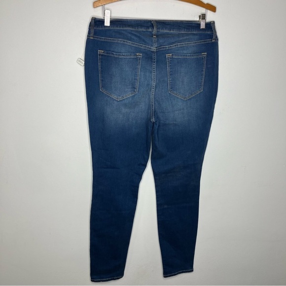 NWT Old Navy rockstar high rise skinny jeans size 14 - Picture 4 of 5